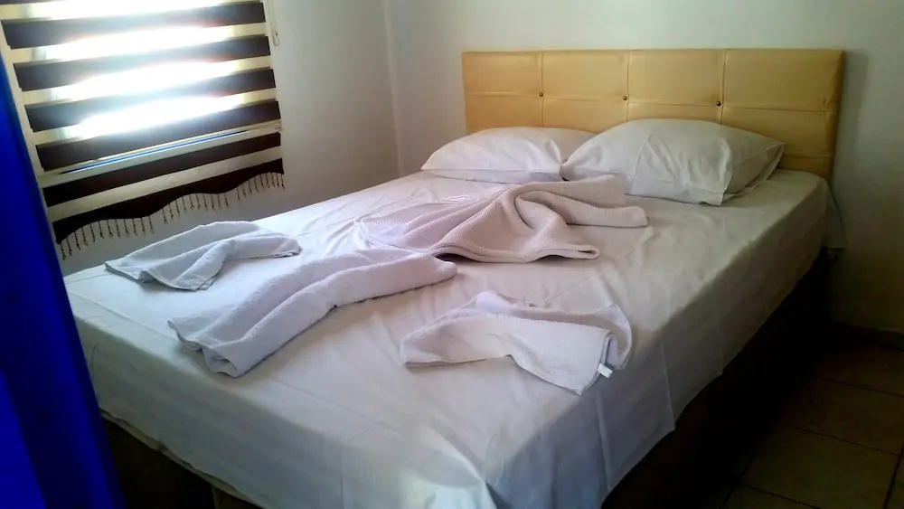 1 Bedroom Standard Triple room with balcony and with garden view