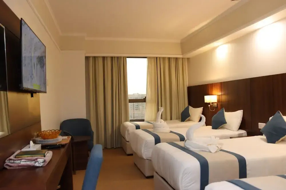 Hotel photo 12