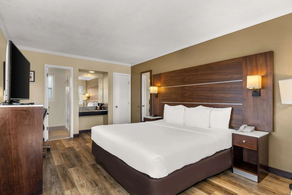 Comfort Inn San Diego Airport At The Harbor - Chambres