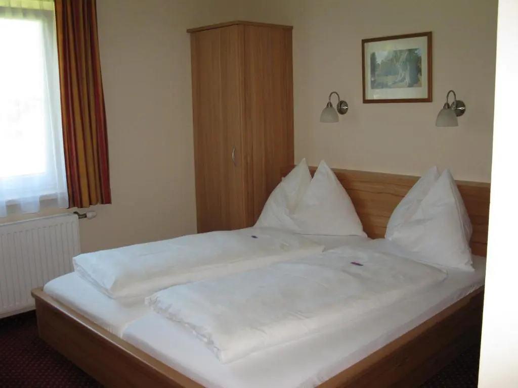 Standard Double room (full double bed)