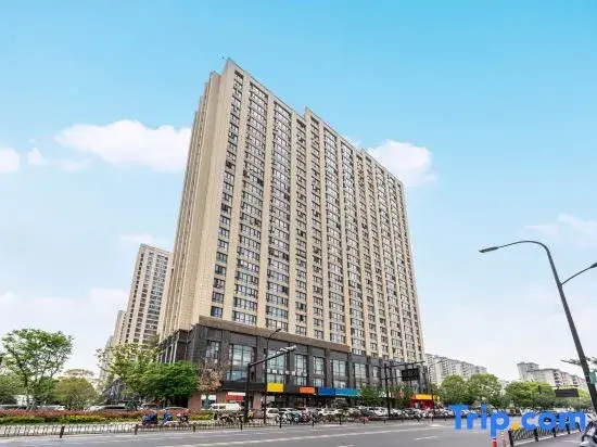 Sichuang Youth Hotel (Hangzhou Jianshe Third Road Subway Station)