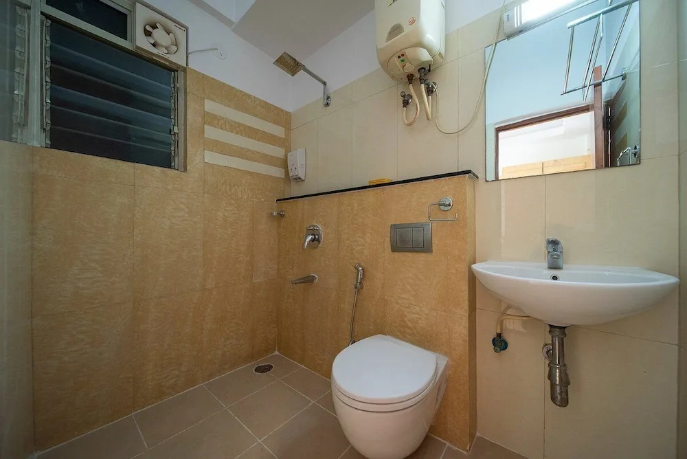 Deluxe Double room (full double bed)