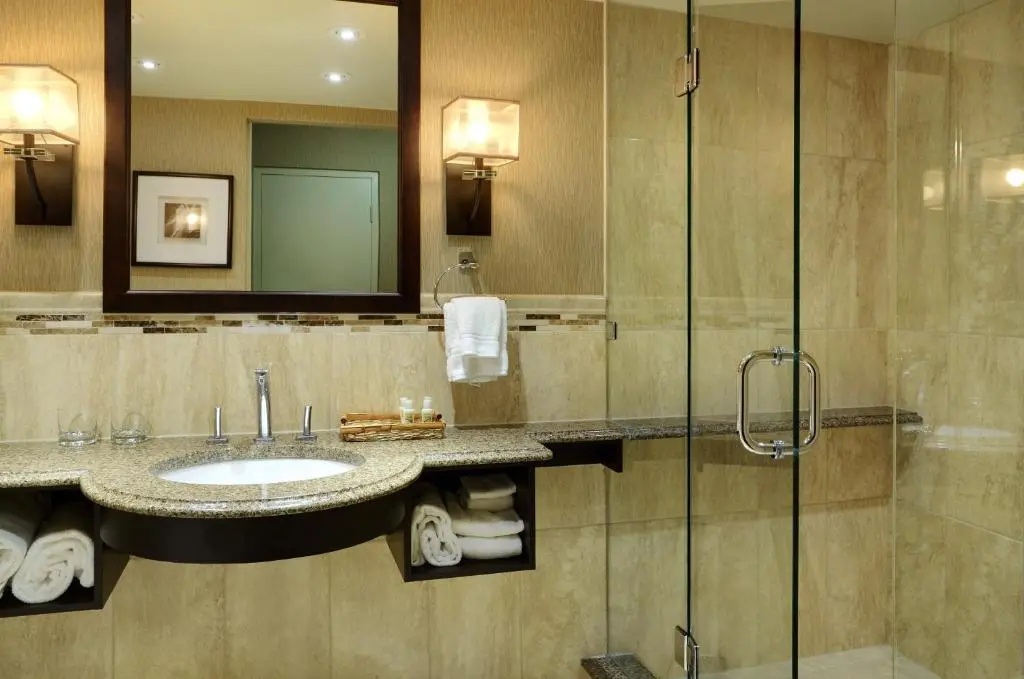 Holiday Inn Peterborough-Waterfront, ON by IHG - Chambres