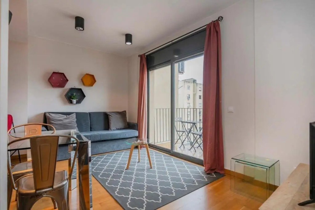 Modern and bright apartment in Eixample 5-1