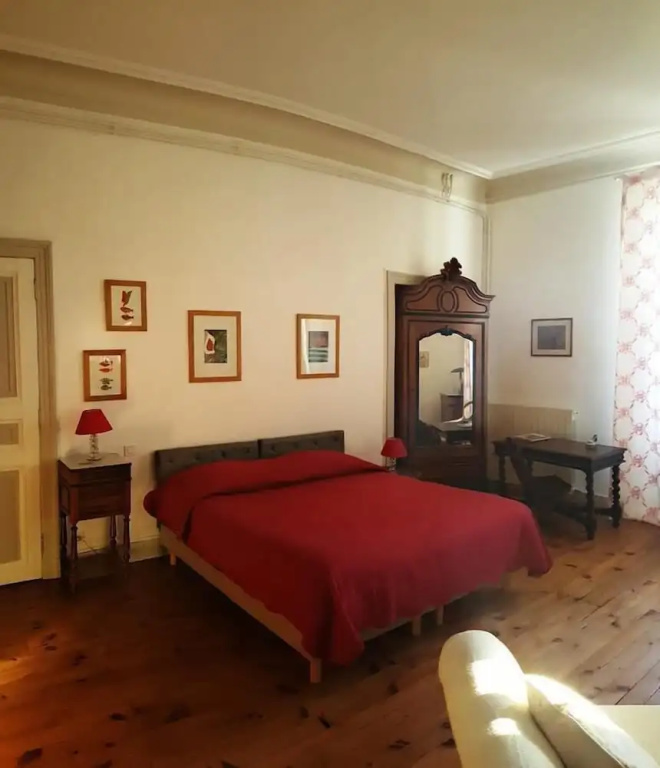 Standard Double room (full double bed)