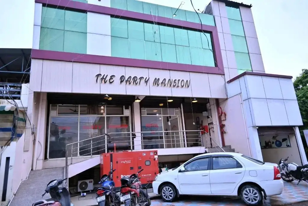 The Party Mansion by Oyo Rooms