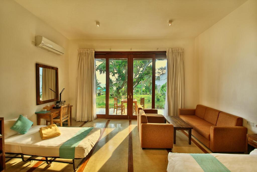 R Degree Hotel