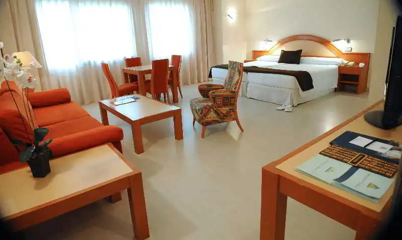 Standard Double room with balcony (full double bed)