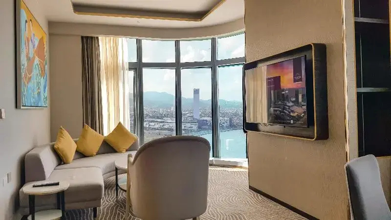 Club Suite with city view