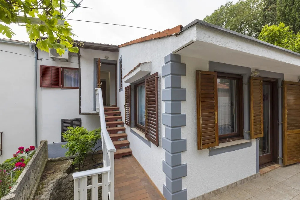 Apartments Mirjana