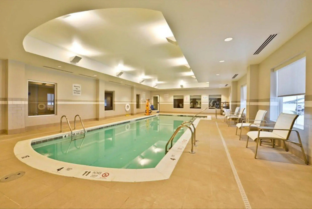 Holiday Inn Express & Suites Utica by IHG - фото 18