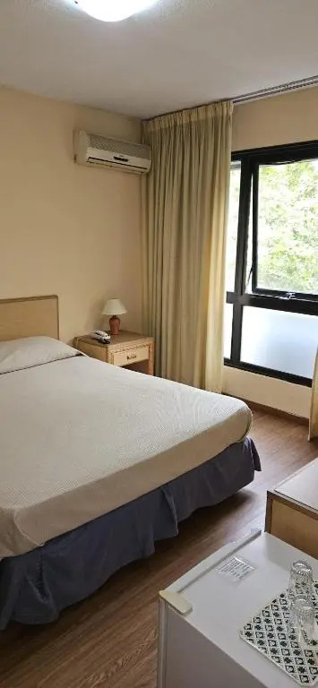 Executive Double room (full double bed)