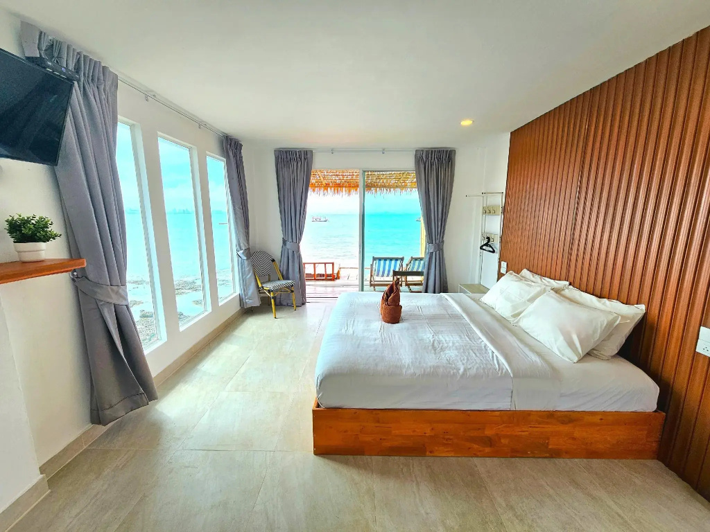 Baan I Taley On Sea — фото