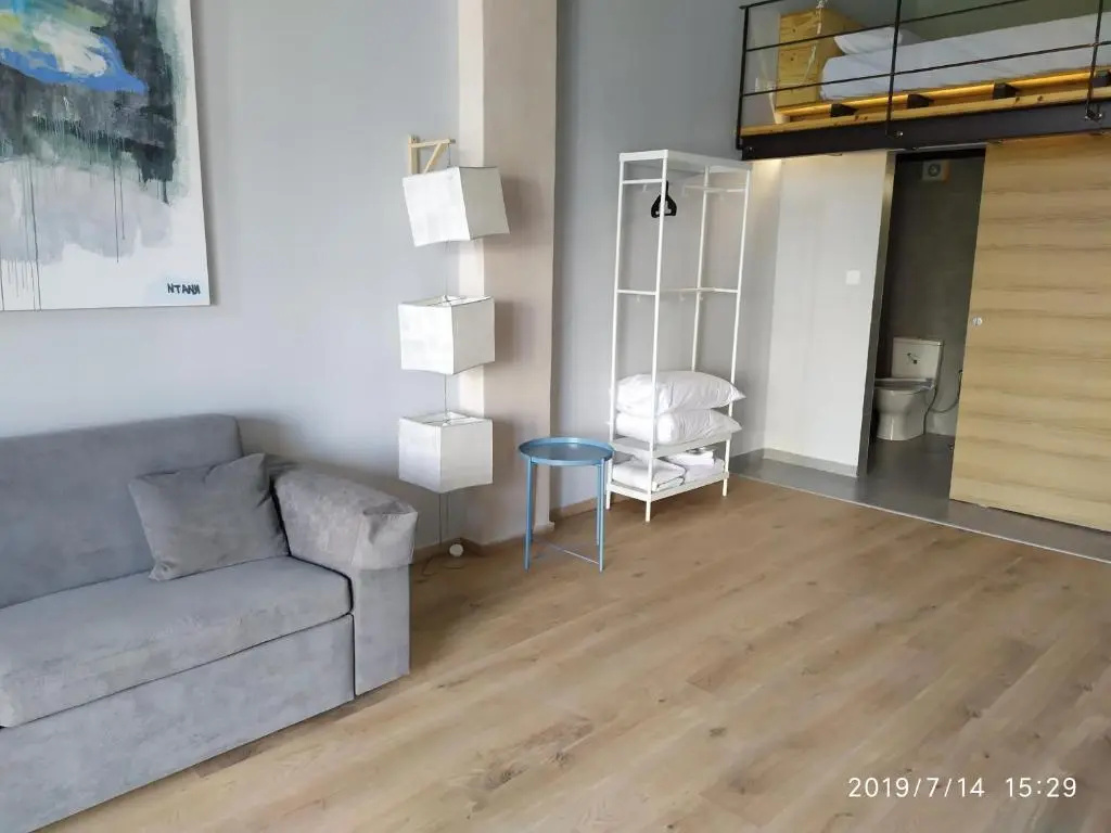 Thess Rooms Georgiou Katechaki 13