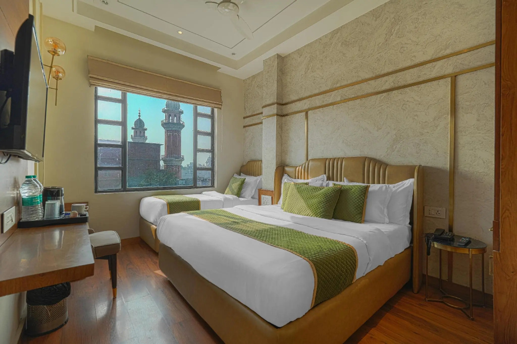 Hotel Indus — 3