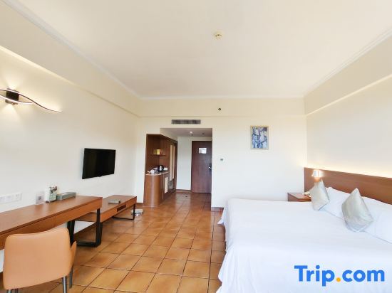 Golden Palm Resort