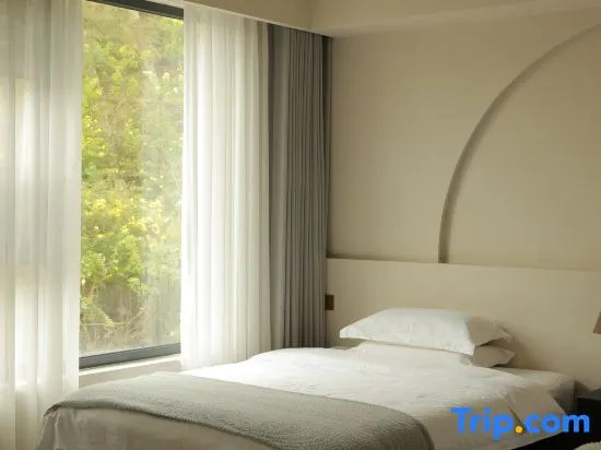 Deluxe Double room (twin beds)