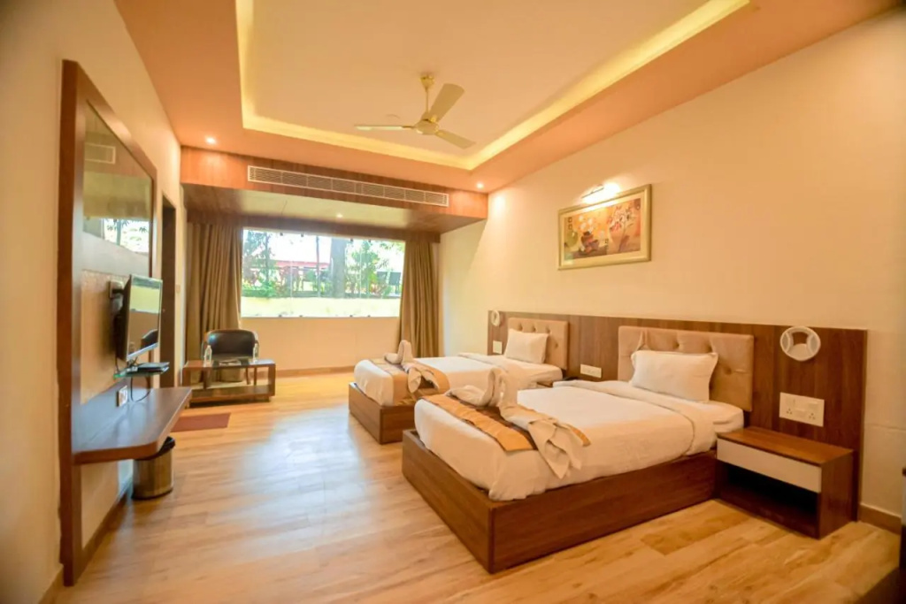 Hotel photo 12