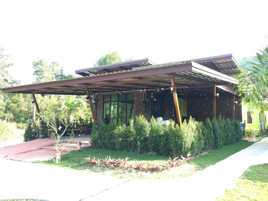 Siri Lanta Resort (SHA Extra Plus)