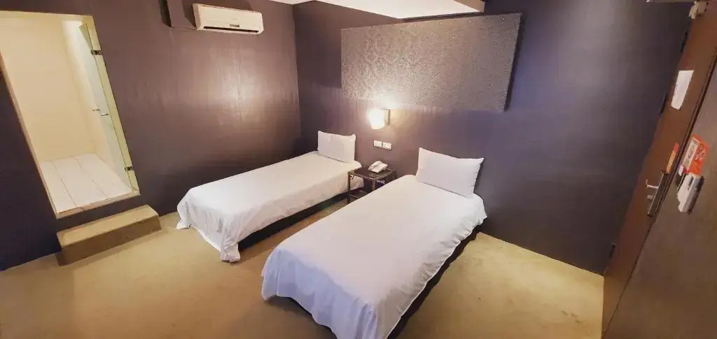 Standard Double room (twin beds)