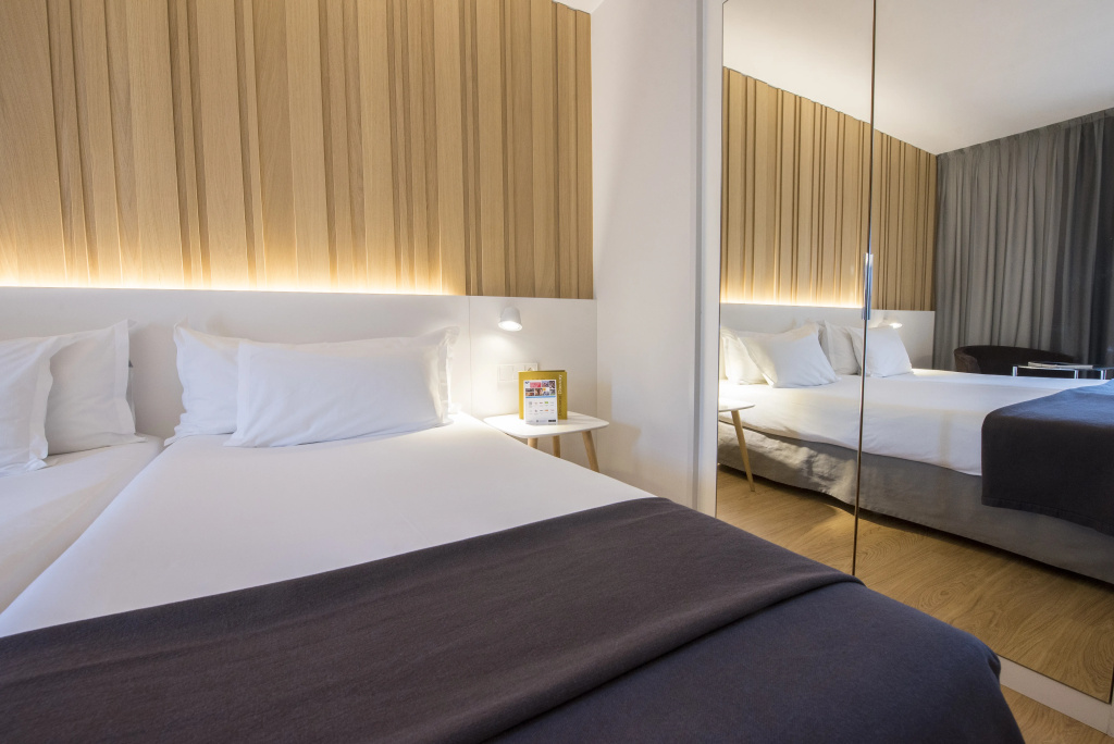 Hotel Silken Ramblas — фото