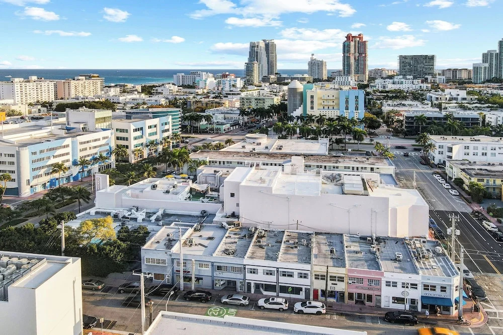 Comfy 1 B/R, Near Ocean Dr and Beach - South Beach