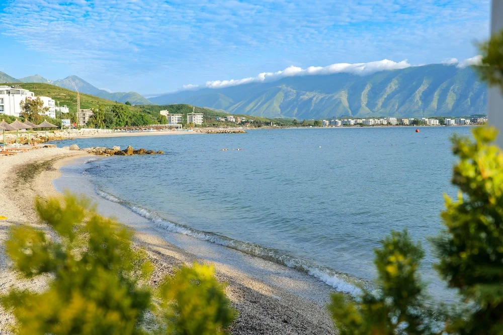 Beach & Waterfront