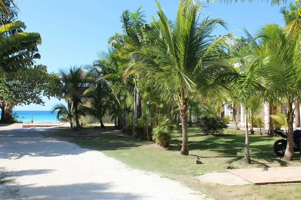 Beach & Waterfront