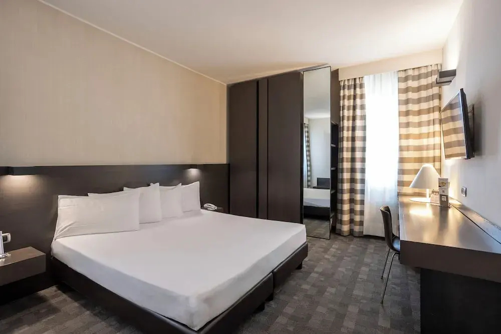 Hotel Ovest - Chambres