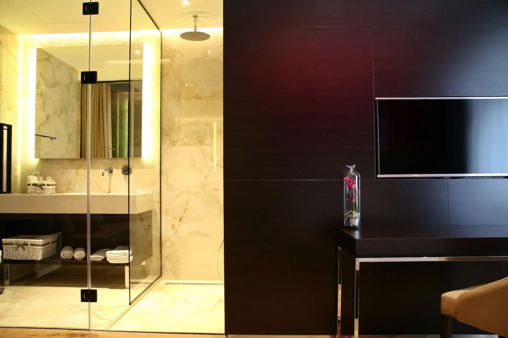 Maccani Luxury Suites - фото 9
