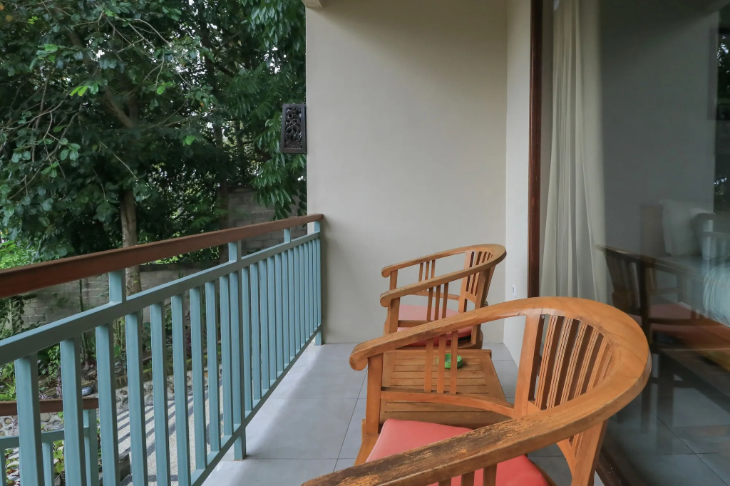 Balcony & Terrace