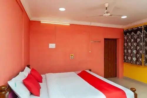 Auro Residency by OYO Rooms