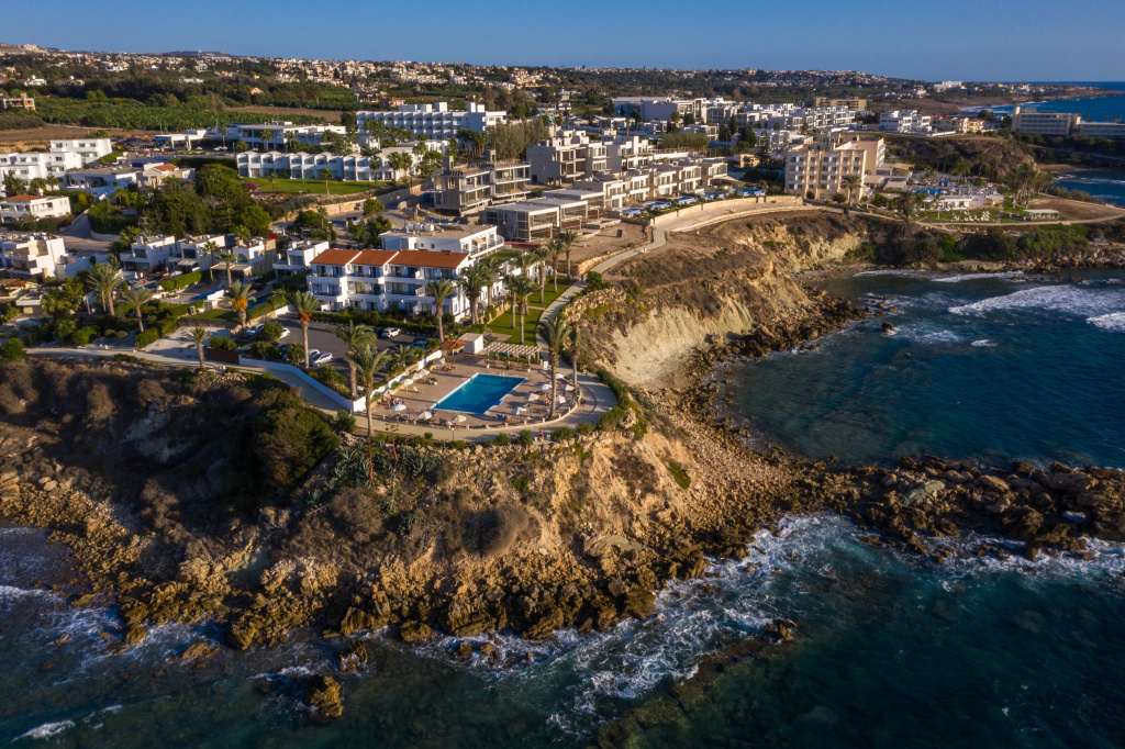 Beach & Waterfront