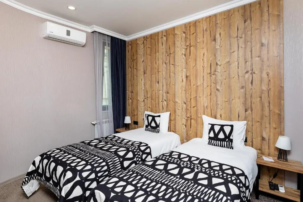 Standard Double room (twin beds)