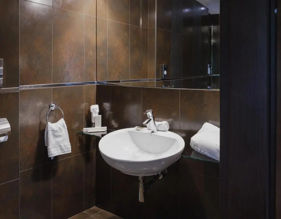 Premier room