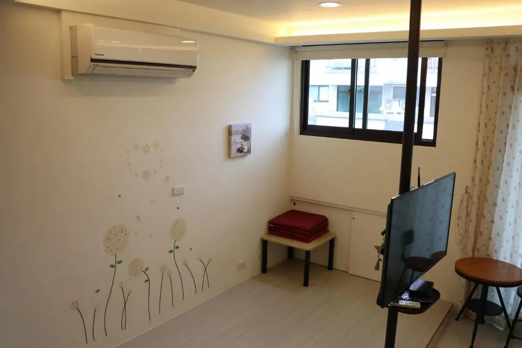 Deluxe Double room with balcony (full double bed)