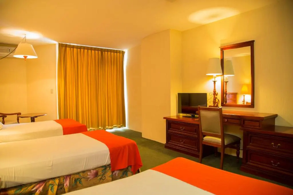 Conquistador Hotel and Conference Center - Chambres