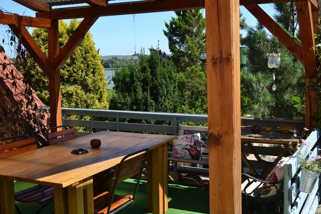 Balcony & Terrace