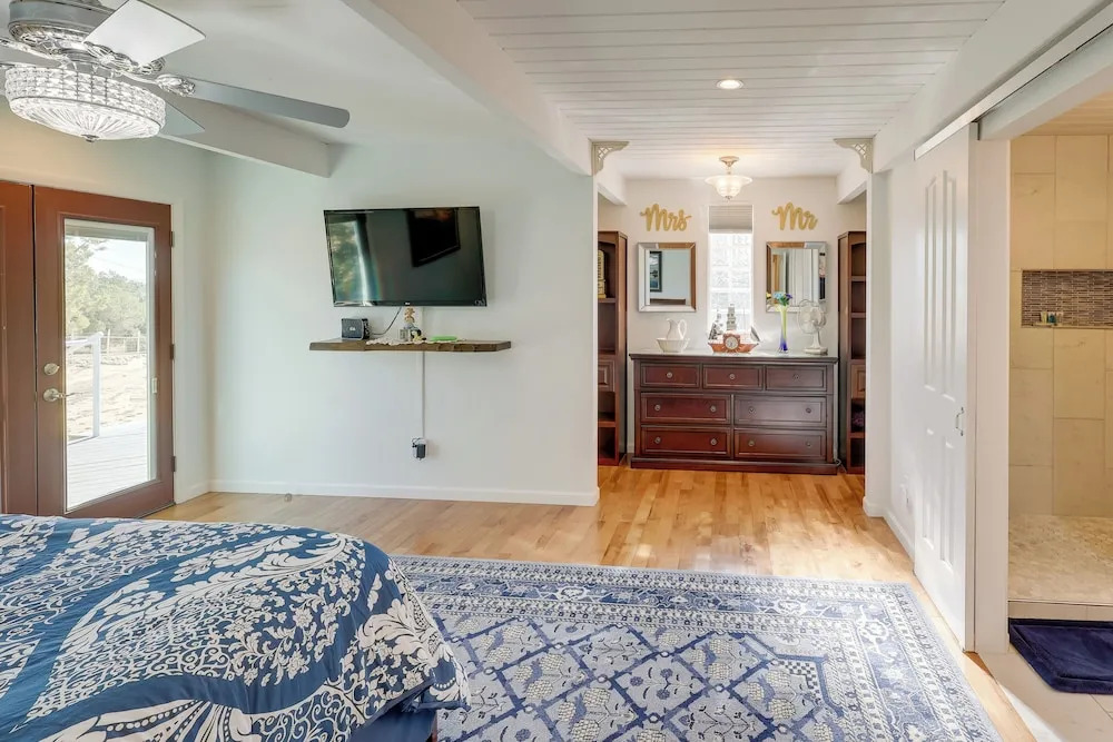 Home w/ Views & Fire Pit, 10 Mi to Aztec Ruins! — фото 5