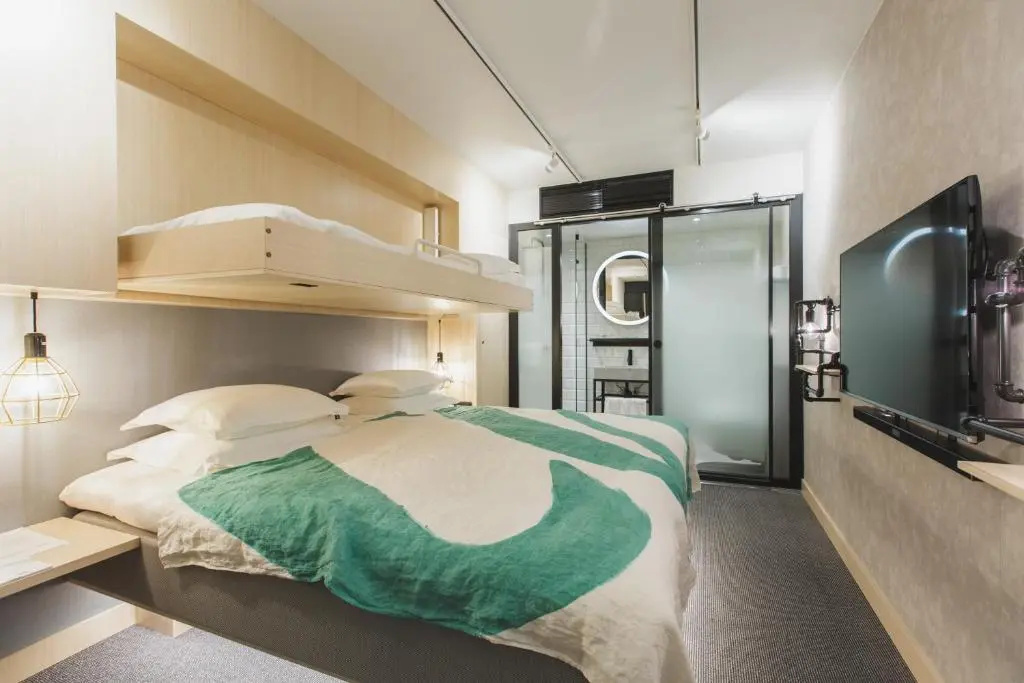 Hotel With Urban Deli - Chambres