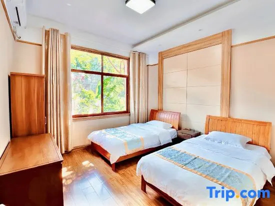 Bole Homestay (Dai Garden)