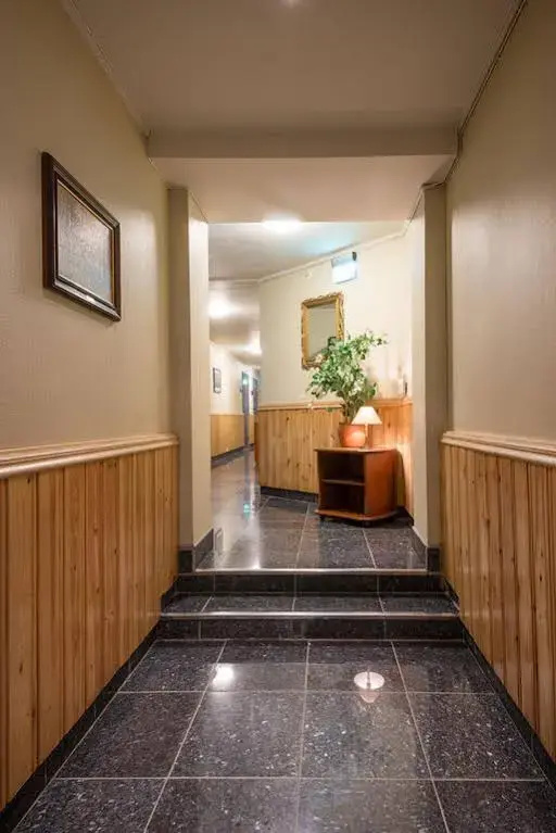 Tino's Hotel - Général