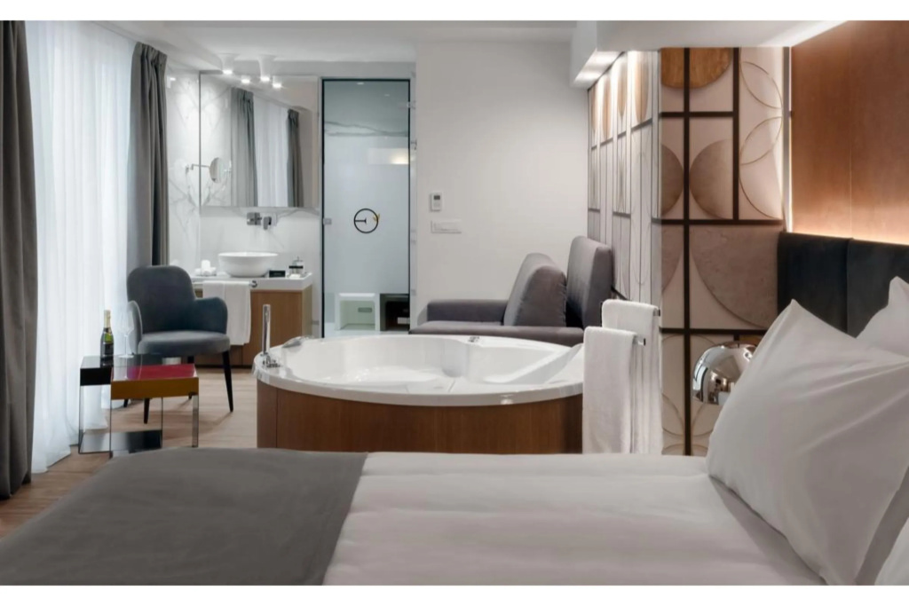 Отель Elia Ermou Athens Hotel в Афины