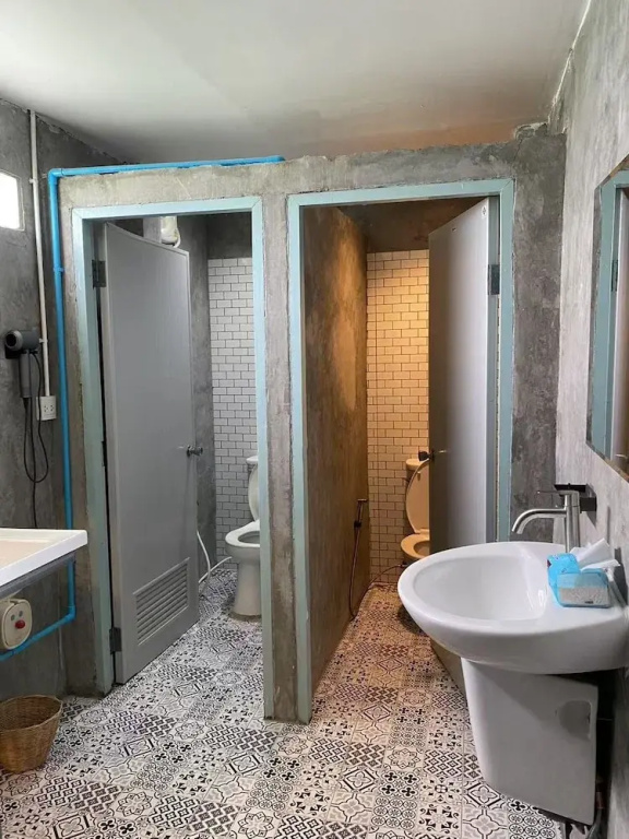 Отель Bg Prosper Hostel в Бангкоке