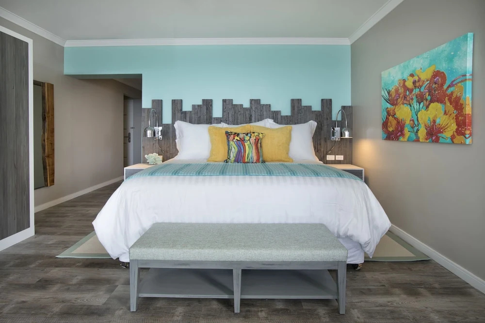 3 Bedrooms Luxury Suite oceanfront