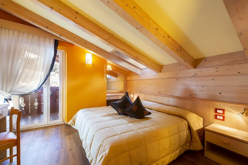 Comfort Double room with balcony (full double bed)