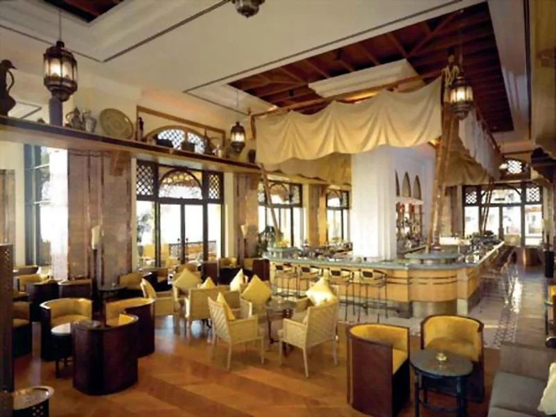 Food & Beverage