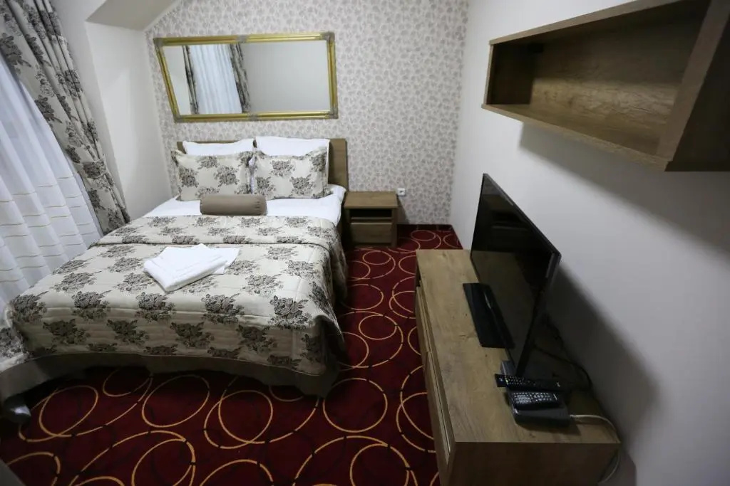 Hotel Pejton - Chambres