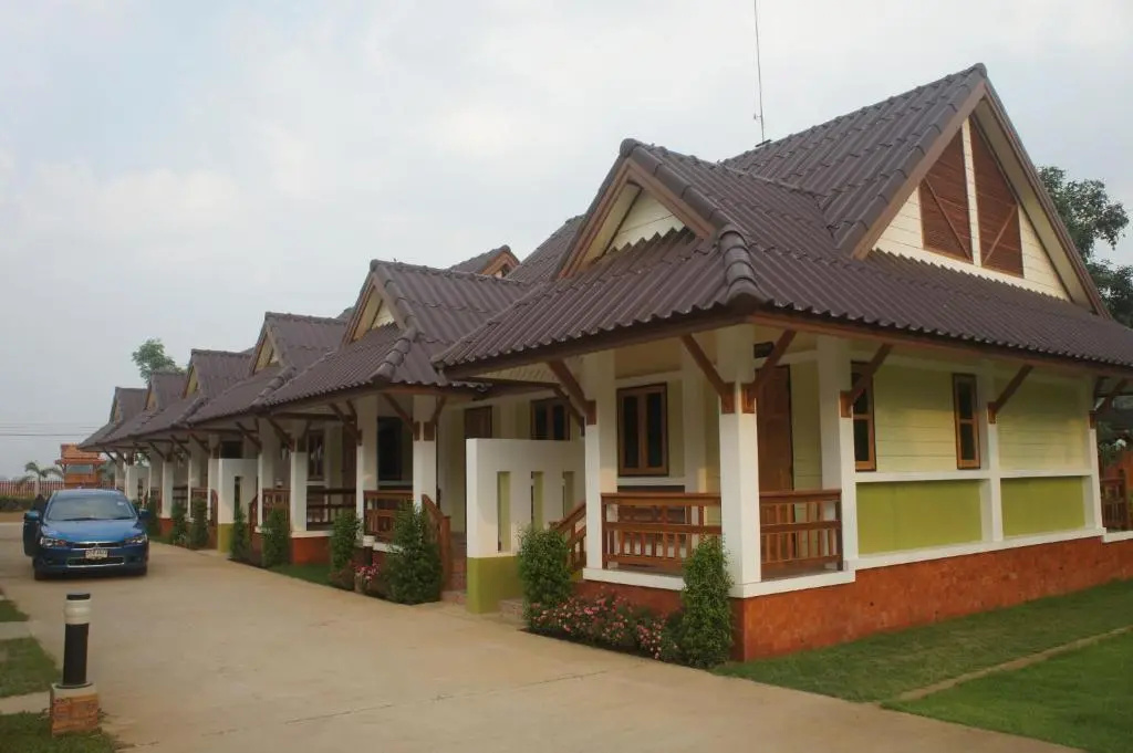 Deluxe Double room (full double bed)
