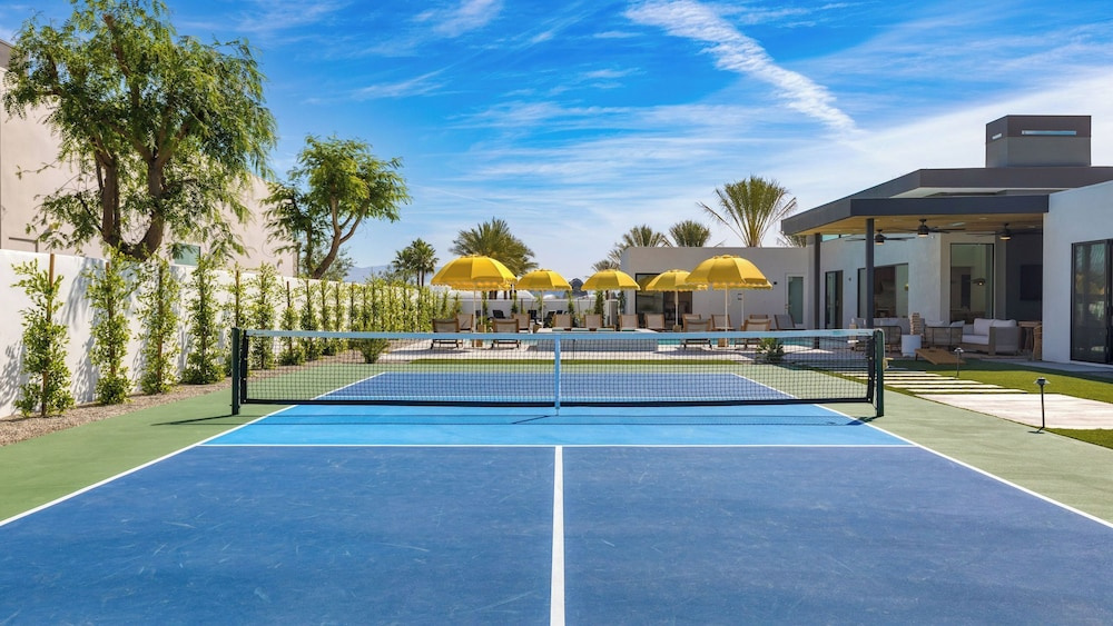 Polo Villa Serenity 2 Homes Sleeps 34 13 BDR